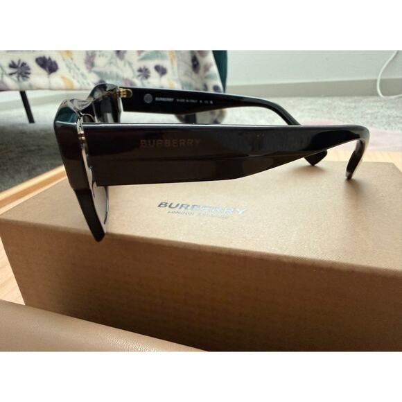 Authentic Burberry Square Black Sunglasses main image 6